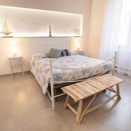 Hotel Piombino 1428 Esterno foto
