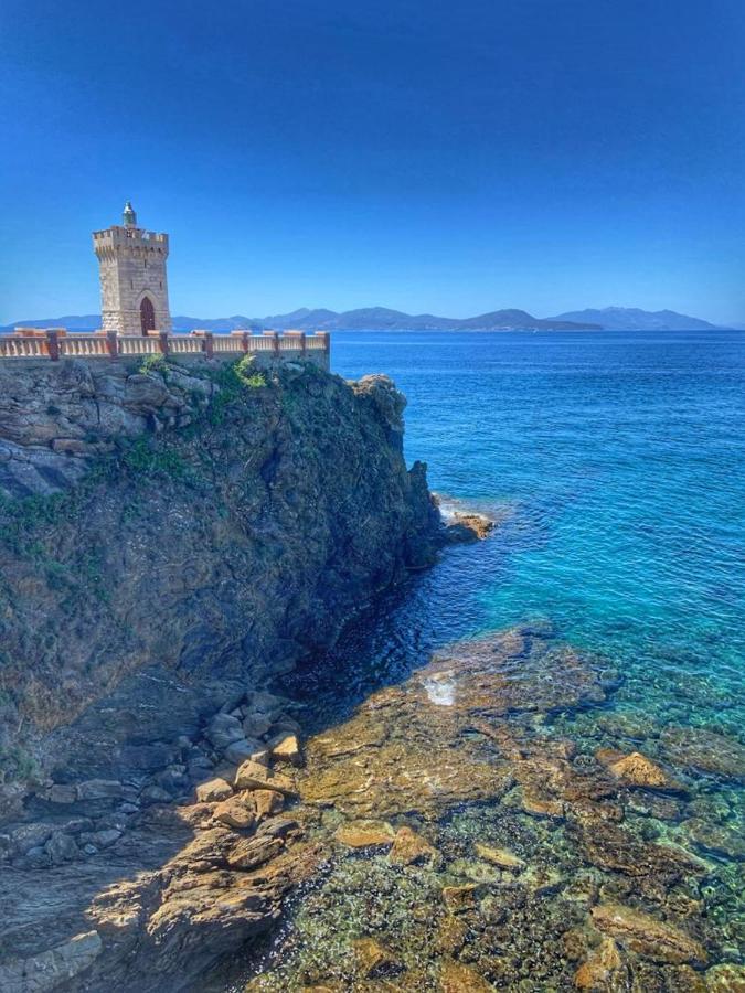 Hotel Piombino 1428 Esterno foto