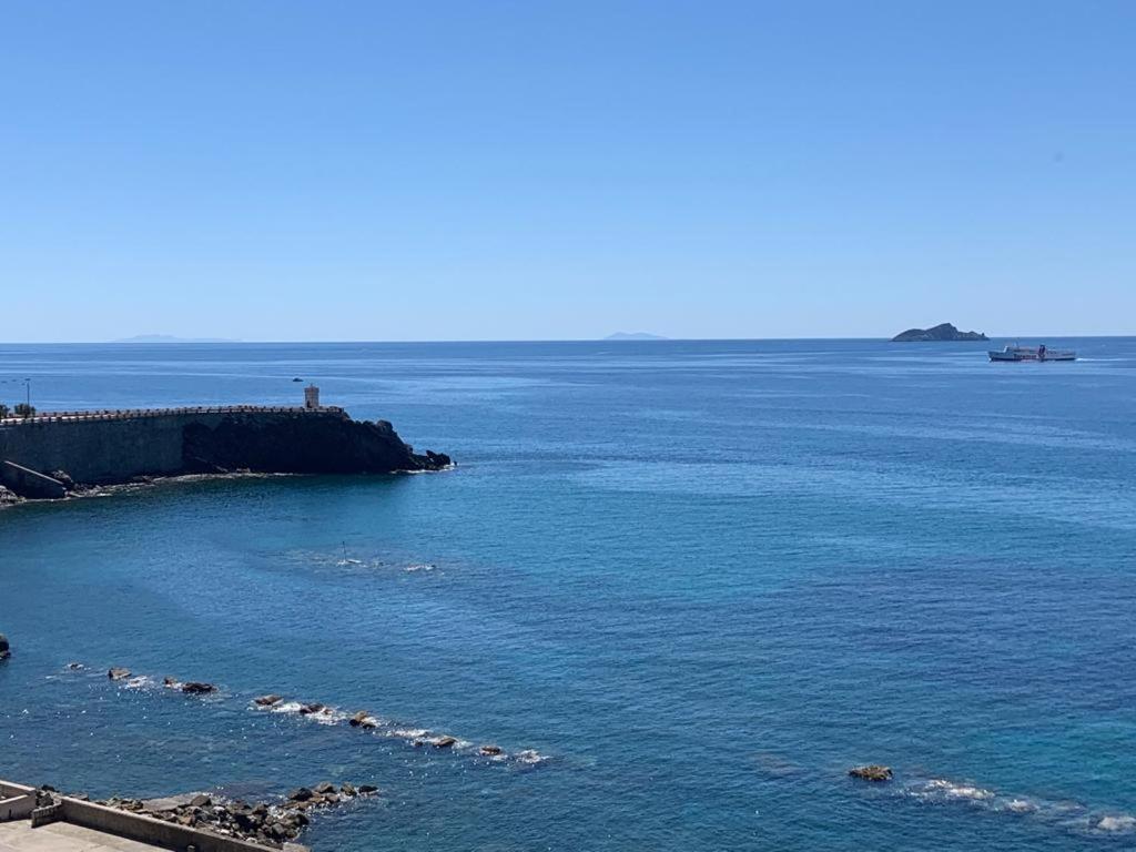 Hotel Piombino 1428 Esterno foto