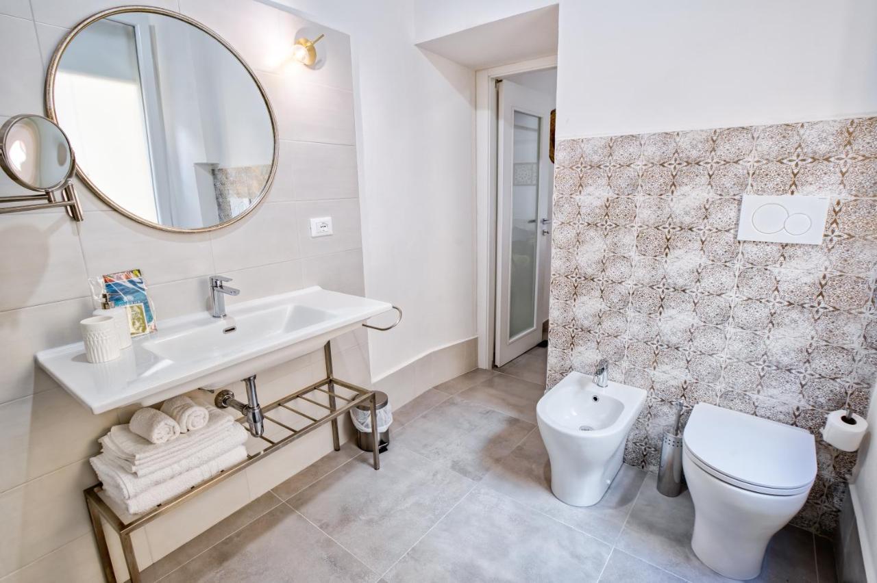 Hotel Piombino 1428 Esterno foto