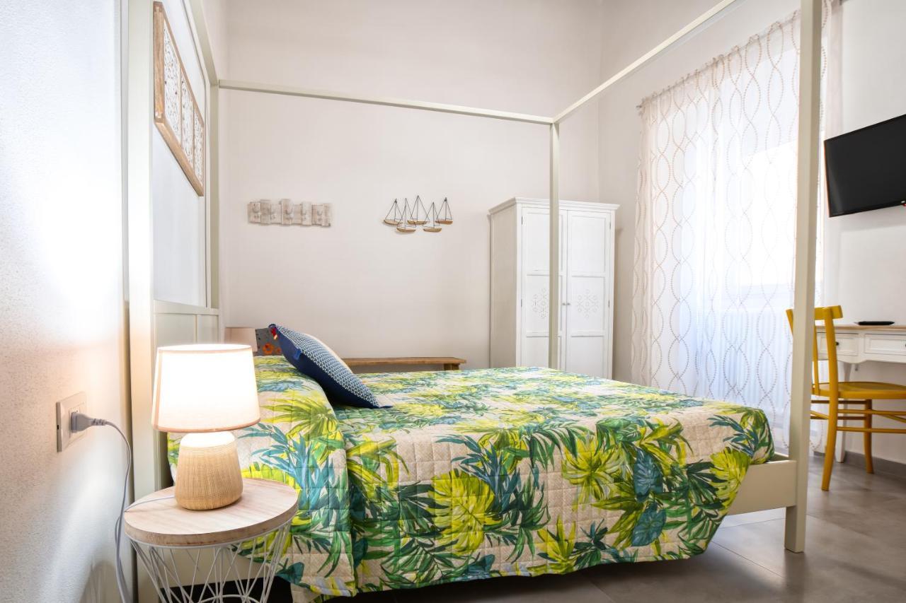 Hotel Piombino 1428 Esterno foto
