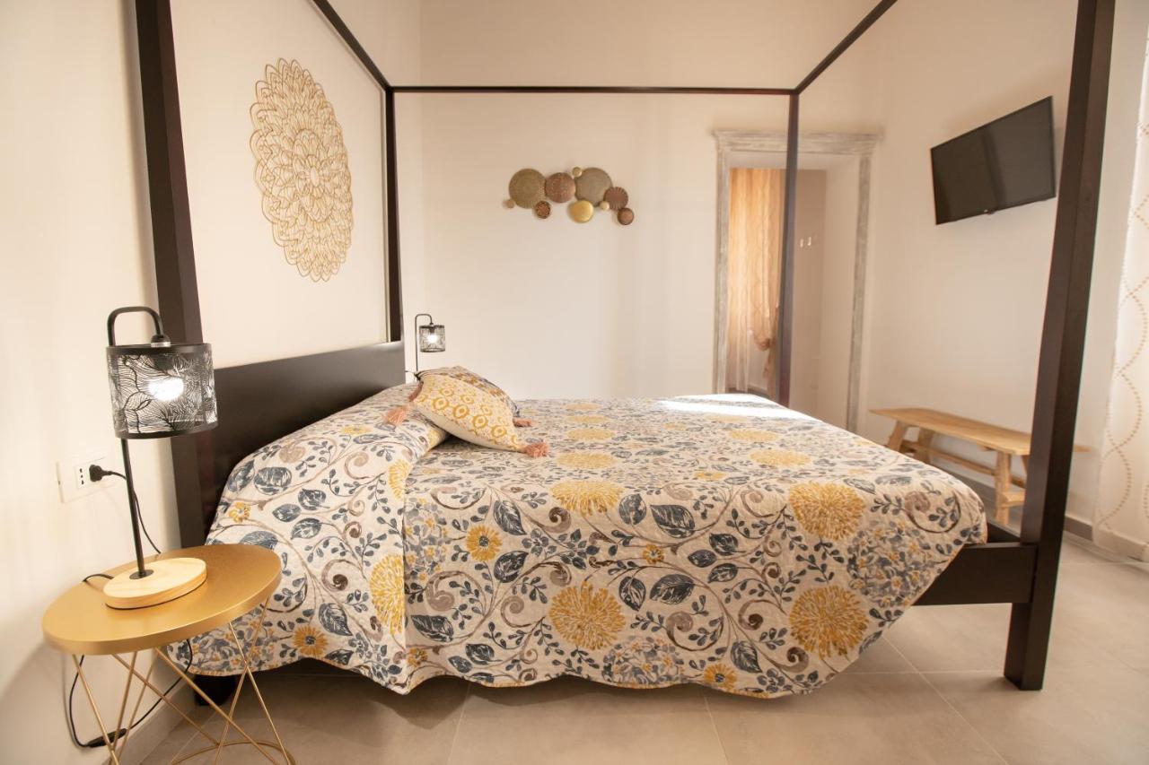 Hotel Piombino 1428 Esterno foto