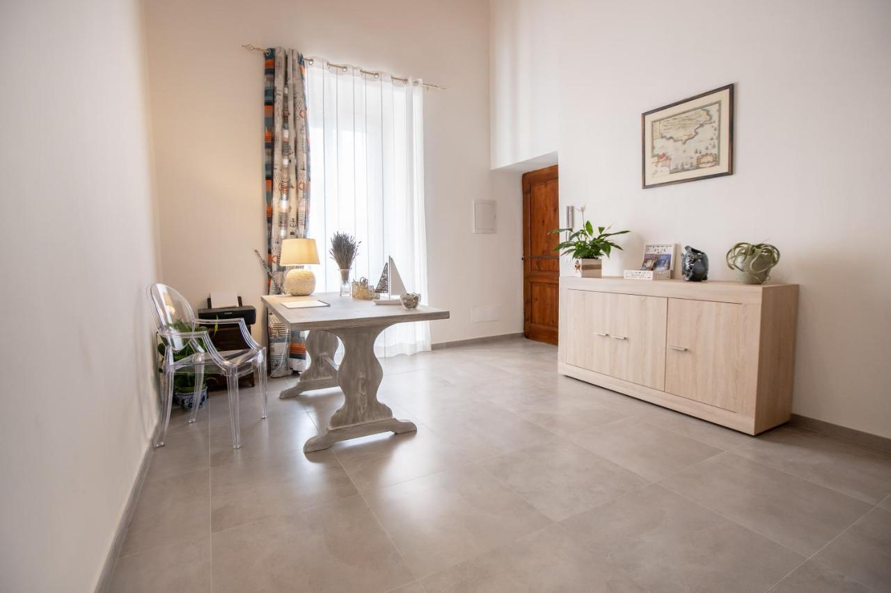 Hotel Piombino 1428 Esterno foto